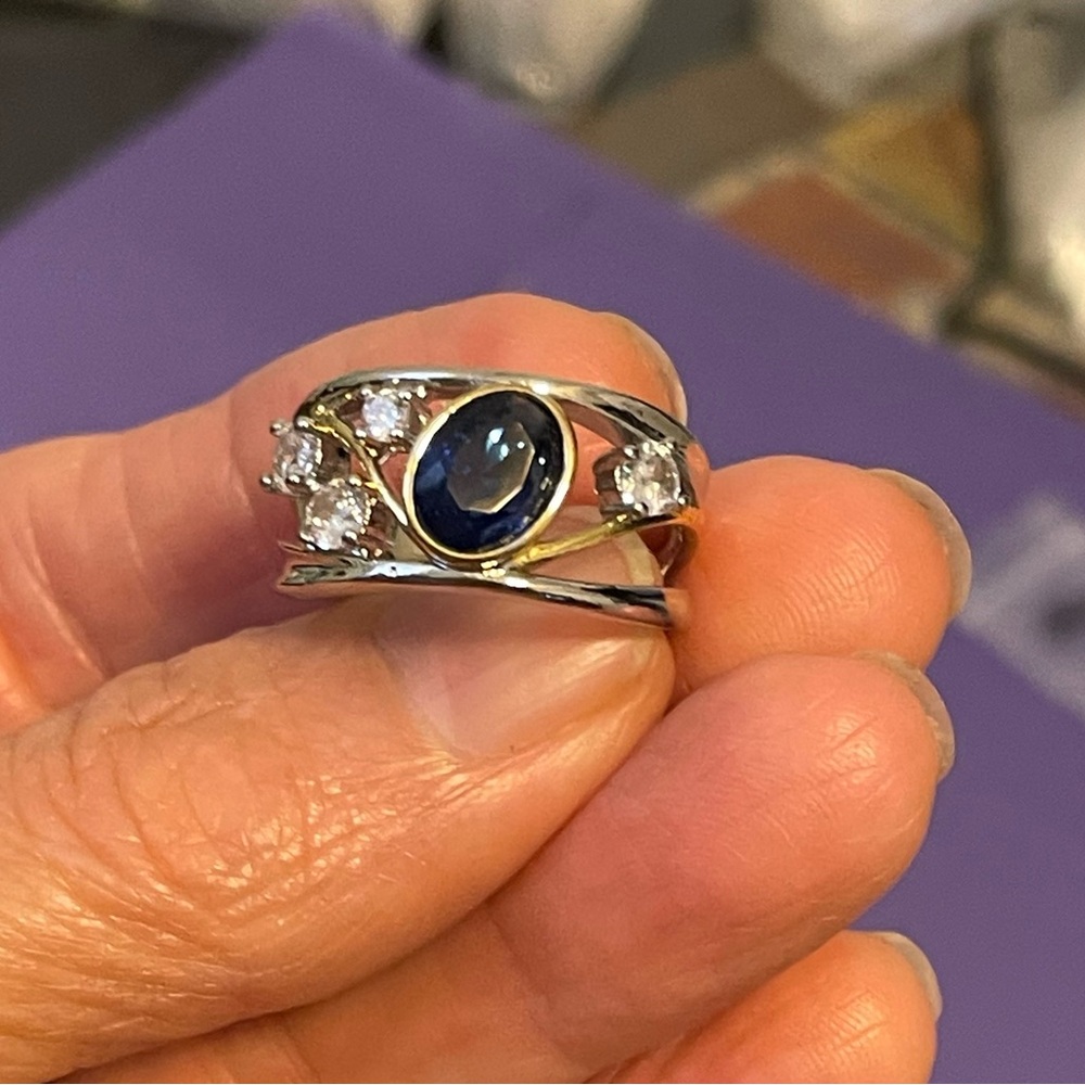 Elegant Silver and Gold Ring with Blue Stone size 8